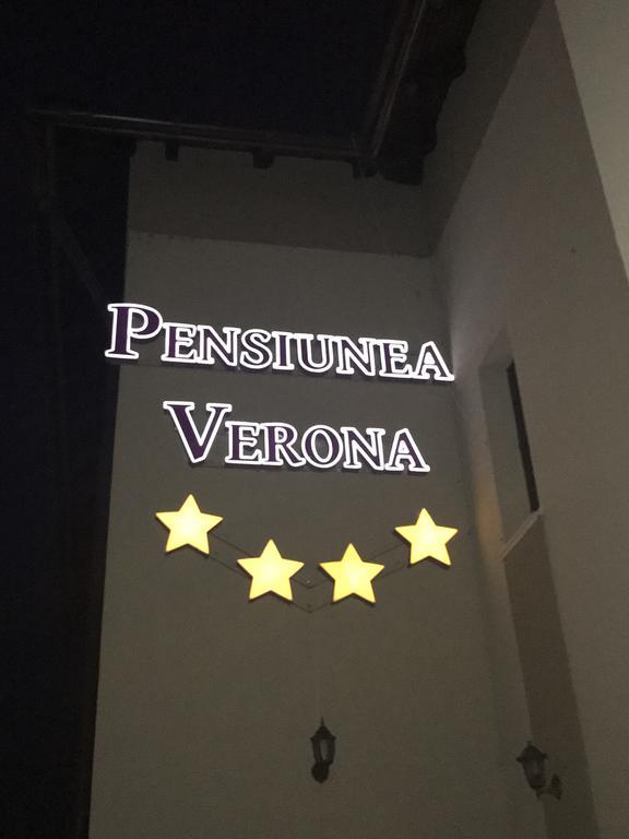 Pensiunea Verona Cluj Aeroport Cluj-Napoca Ngoại thất bức ảnh